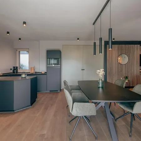 La Libella - #5 - La Terrazza Mit Privatem Pool * Merano