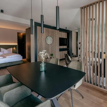 La Libella - #5 - La Terrazza Mit Privatem Pool Διαμέρισμα Μεράνο