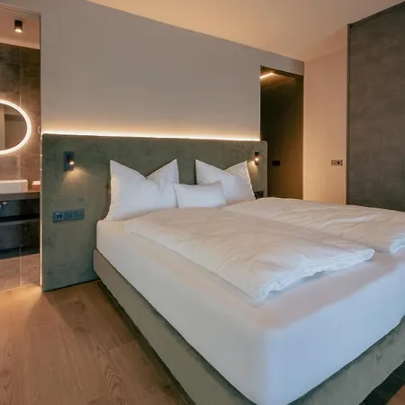 La Libella - #5 - La Terrazza Mit Privatem Pool Lägenhet Merano